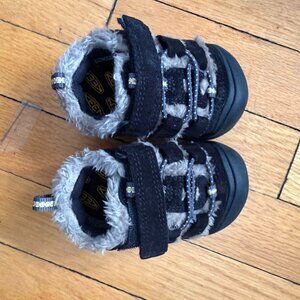 Brand new KEEN Newport toddler shoes/boots